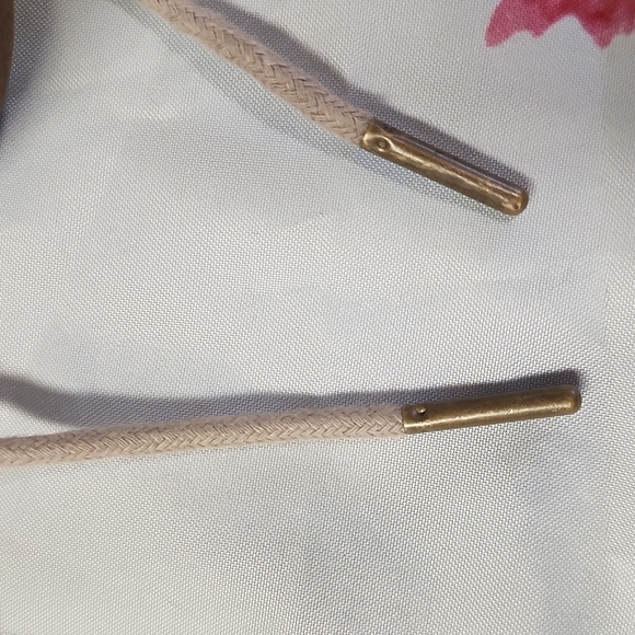 TOMS suede ankle boot with laces - Picture 5 of 8